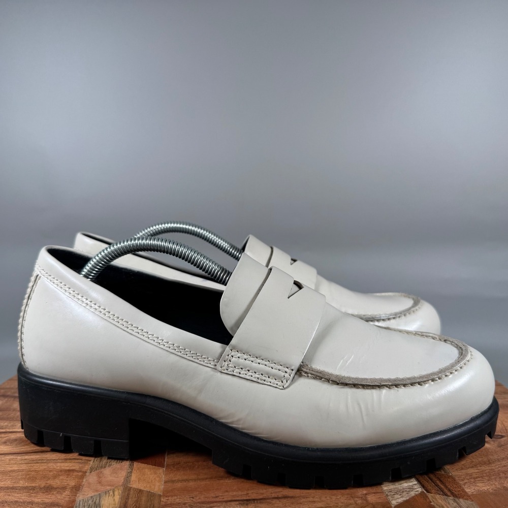 ECCO Tredtray Penny Loafer Limestone White Leather Lug Sole Shoes EU 38 US 7-7.5
